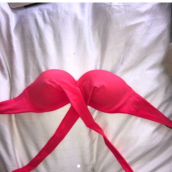 Pink bikini - Picture 2 of 3